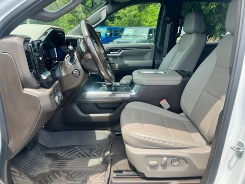 Used 2022 Chevrolet Silverado 1500 LTZ AWD/4WD image 13