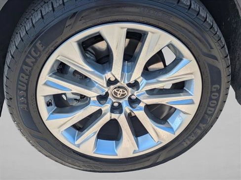 Used 2022 Toyota Highlander Limited FWD image 21