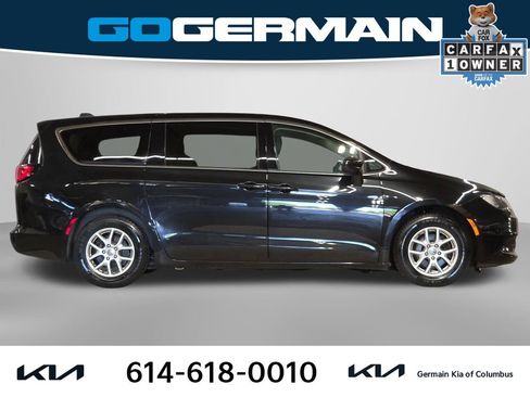Used 2021 Chrysler Voyager LX FWD image 6