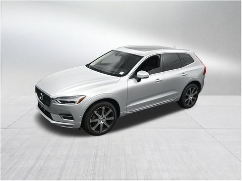 Used 2020 Volvo XC60 T6 Inscription w/ Protection Package AWD/4WD image 14