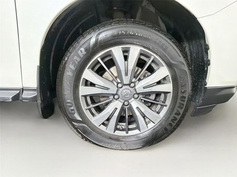 Used 2020 Nissan Pathfinder SV AWD/4WD image 33