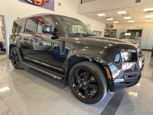 Used 2024 Land Rover Defender 110 V8 image 47