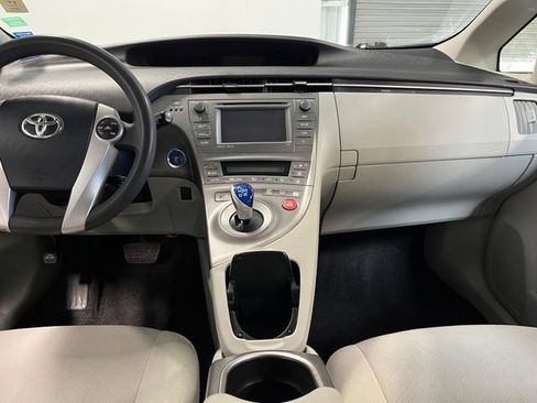 Used 2015 Toyota Prius Three FWD image 20