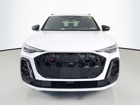 New 2025 Audi SQ5 Premium Plus image 2