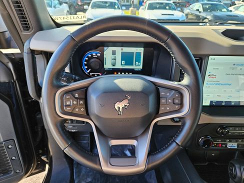 Used 2024 Ford Bronco Wildtrak AWD/4WD image 18