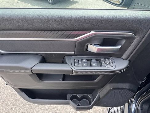 Used 2026 RAM 2500 Big Horn AWD/4WD image 9