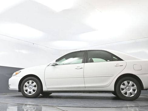 Used 2003 Toyota Camry LE FWD image 29