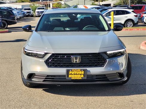 New 2025 Honda Accord SE image 2