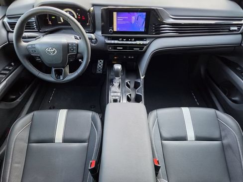 Used 2025 Toyota Camry SE w/ Convenience Package FWD image 23