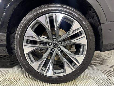 New 2026 Audi Q8 Prestige image 16