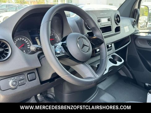 New 2025 Mercedes-Benz Sprinter 2500 image 19
