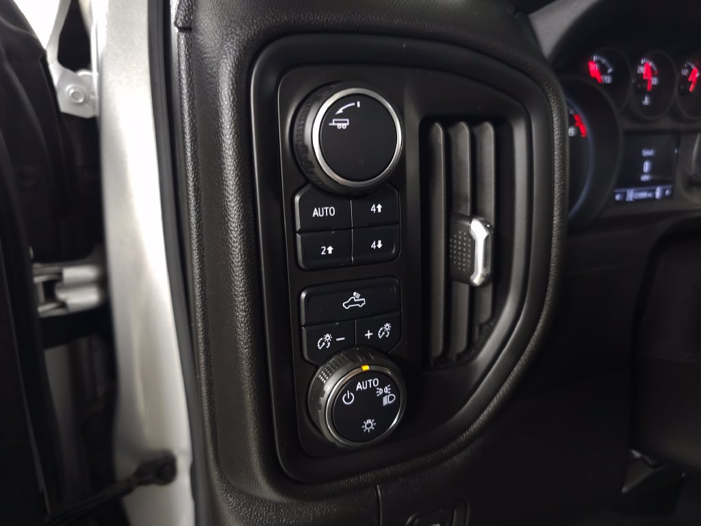 Used 2021 Chevrolet Silverado 1500 Custom Trail Boss w/ LPO, Dark Essentials Package AWD/4WD image 15