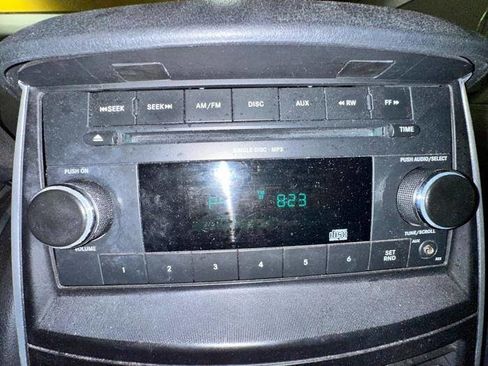 Used 2010 Dodge Grand Caravan SE FWD image 36