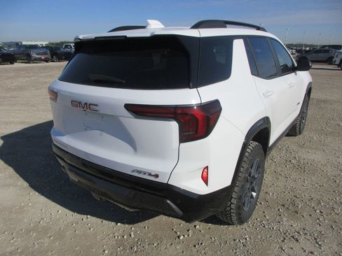 New 2026 GMC Terrain AT4 AWD/4WD image 4