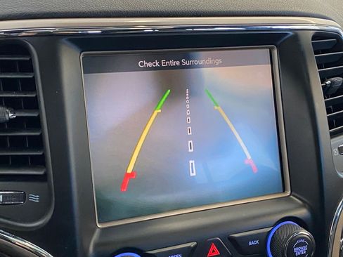 Used 2015 Jeep Grand Cherokee Overland w/ Advanced Technology Group image 27