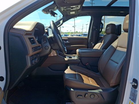 Certified 2023 Chevrolet Tahoe High Country w/ Advanced Technology Package AWD/4WD image 15