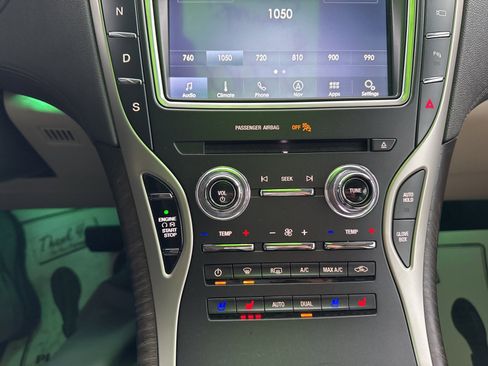 Used 2020 Lincoln Nautilus Reserve w/ Equipment Group 201A image 34