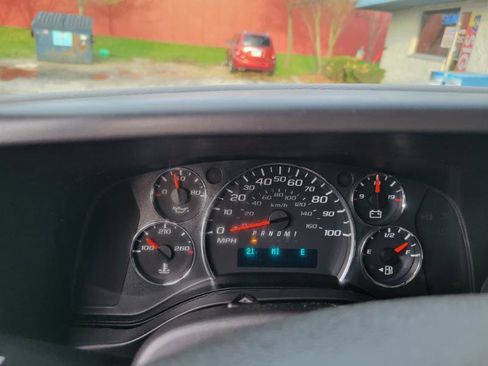 Used 2016 Chevrolet Express 2500 LS image 21