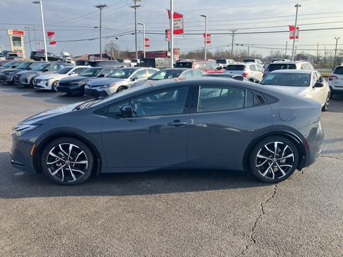 Used 2025 Toyota Prius Plug-In Hybrid w/ Limited Premium Package image 4