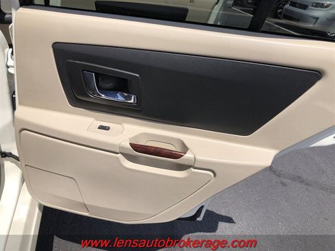 Used 2005 Cadillac SRX V8 RWD image 19