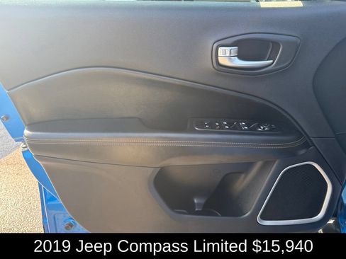 Used 2019 Jeep Compass Limited AWD/4WD image 11