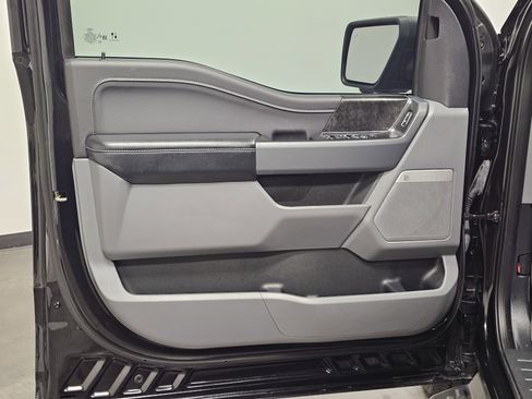 Used 2024 Ford F150 Lightning Flash image 16