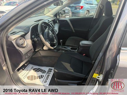 Used 2016 Toyota RAV4 LE AWD/4WD image 10