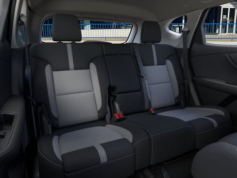New 2026 Chevrolet Blazer LT w/ Convenience Package FWD image 17