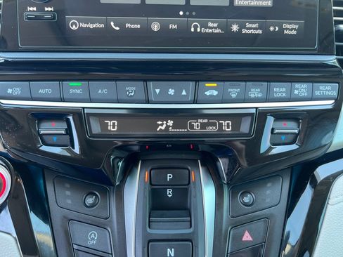 Certified 2025 Honda Odyssey Touring image 18