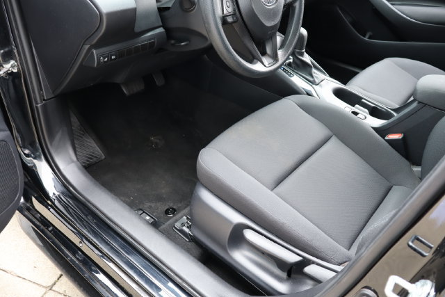 Used 2024 Toyota Corolla LE FWD image 14