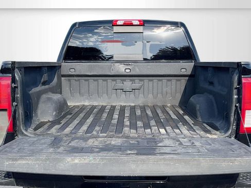 Used 2018 Chevrolet Silverado 1500 LTZ Z71 w/ Midnight Edition AWD/4WD image 26