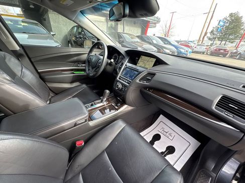 Used 2017 Acura RLX w/ Technology Package image 9