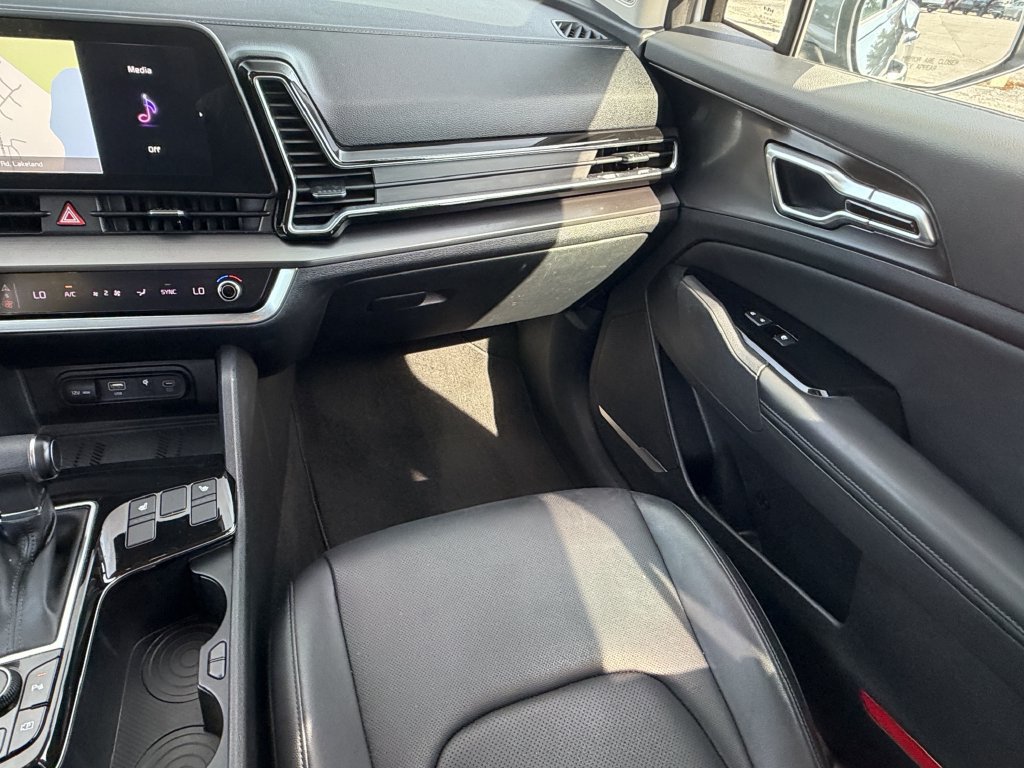 Certified 2023 Kia Sportage EX FWD image 16