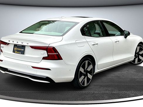 Used 2024 Volvo S60 T8 Ultimate w/ Climate Package image 6