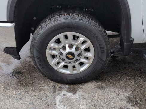 Certified 2024 Chevrolet Silverado 2500 LT image 33