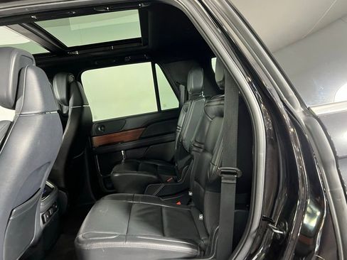 Used 2024 Lincoln Navigator Reserve AWD/4WD image 28