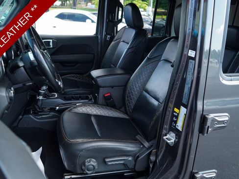 Used 2021 Jeep Wrangler Unlimited Sahara AWD/4WD image 6