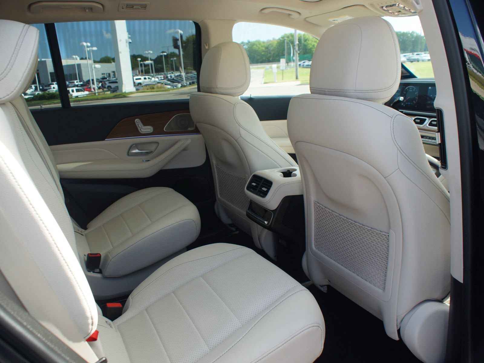 Used 2021 Mercedes-Benz GLS 450 4MATIC image 24