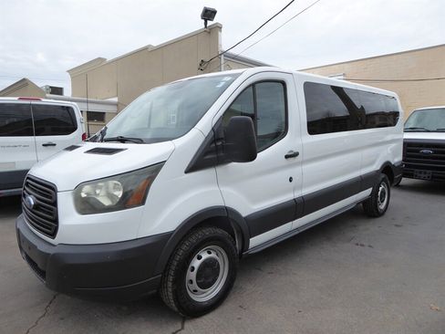 Used 2015 Ford Transit 350 XL image 3