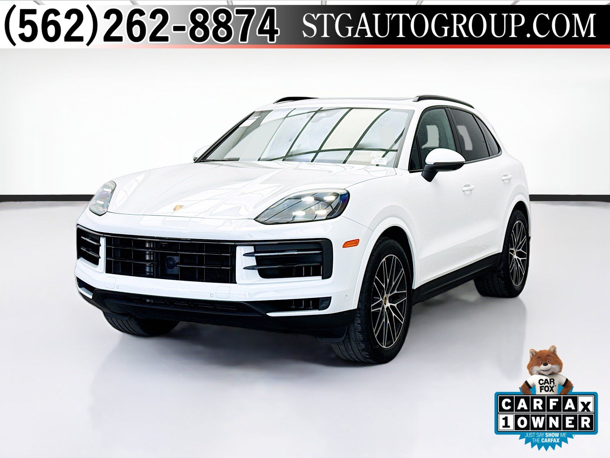 Used 2024 Porsche Cayenne AWD/4WD image 1