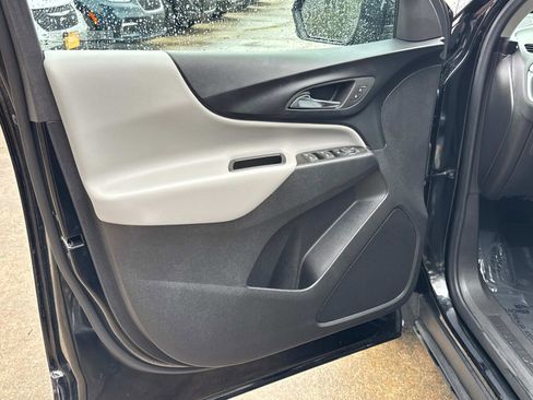 Used 2024 Chevrolet Equinox LT image 16