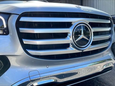 Used 2025 Mercedes-Benz GLS 450 4MATIC image 28