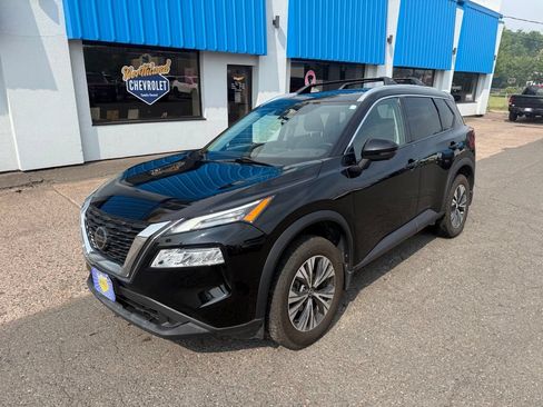 Used 2021 Nissan Rogue SV AWD/4WD image 2