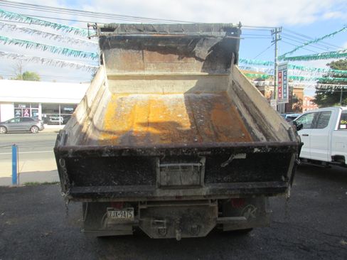 Used 2017 Ford F550 4x4 Regular Cab Super Duty image 6