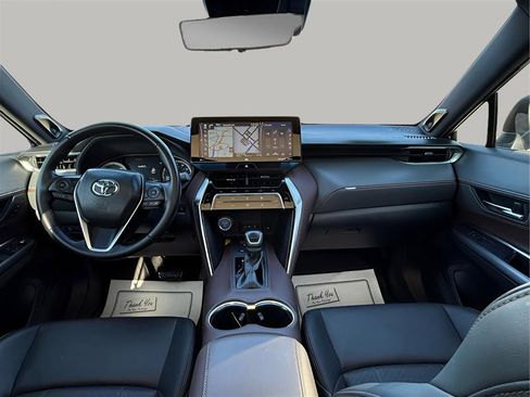 Used 2021 Toyota Venza Limited image 24