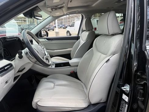 Used 2024 Hyundai Palisade Calligraphy FWD image 25