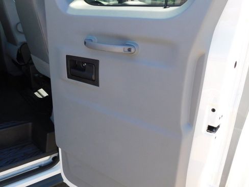 Used 2016 Ford Transit 150 XL image 24