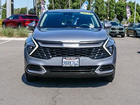 Used 2025 Kia Sportage LX FWD image 3