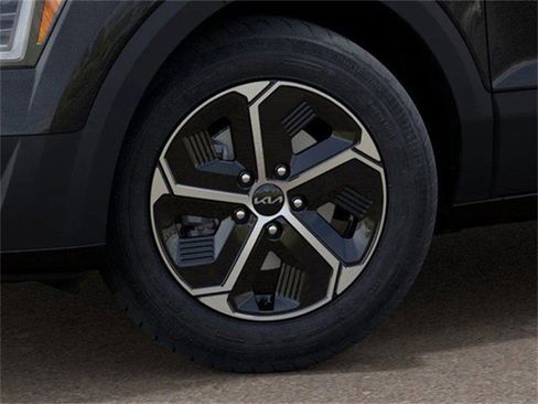 New 2025 Kia Niro EX image 9