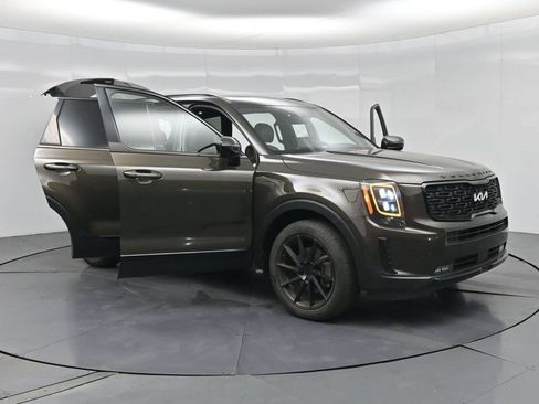 Used 2022 Kia Telluride SX w/ SX Prestige Package AWD/4WD image 34